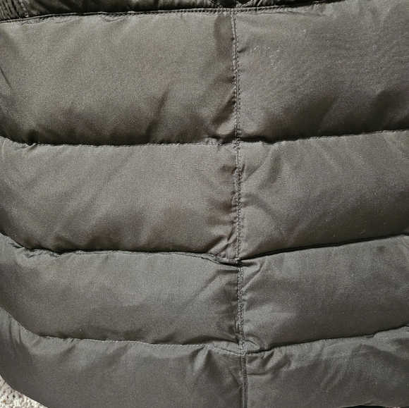 Michael Kors Women's Army Green Quilted Jacket with Faux Fur Hood - Picture 11 of 16